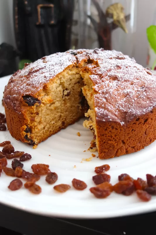 Simple Honey Raisin Cake