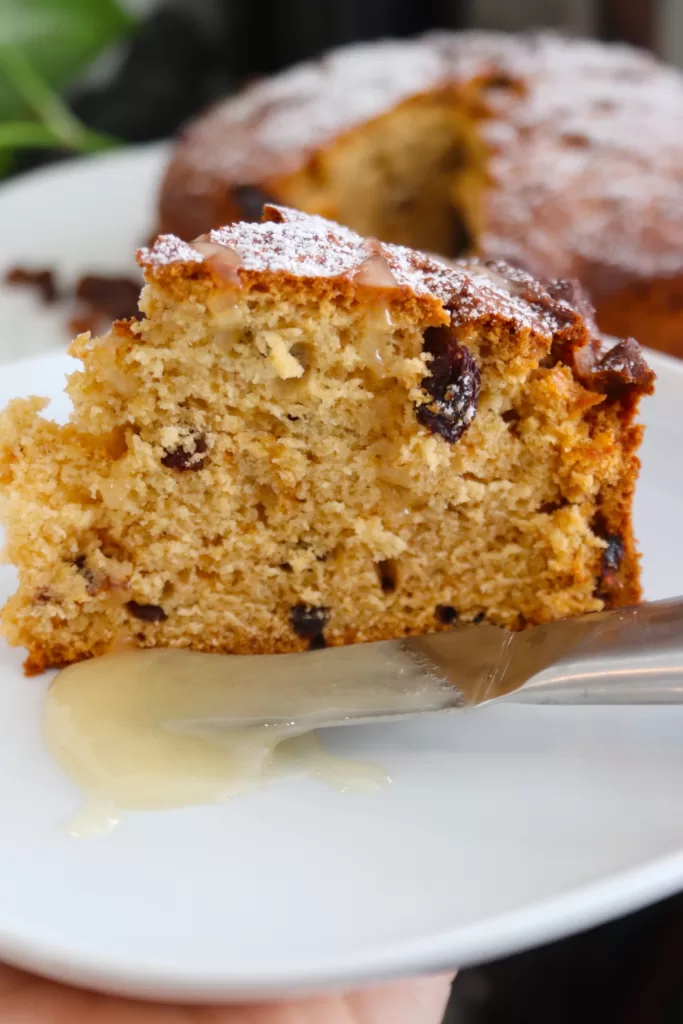Simple Honey Raisin Cake